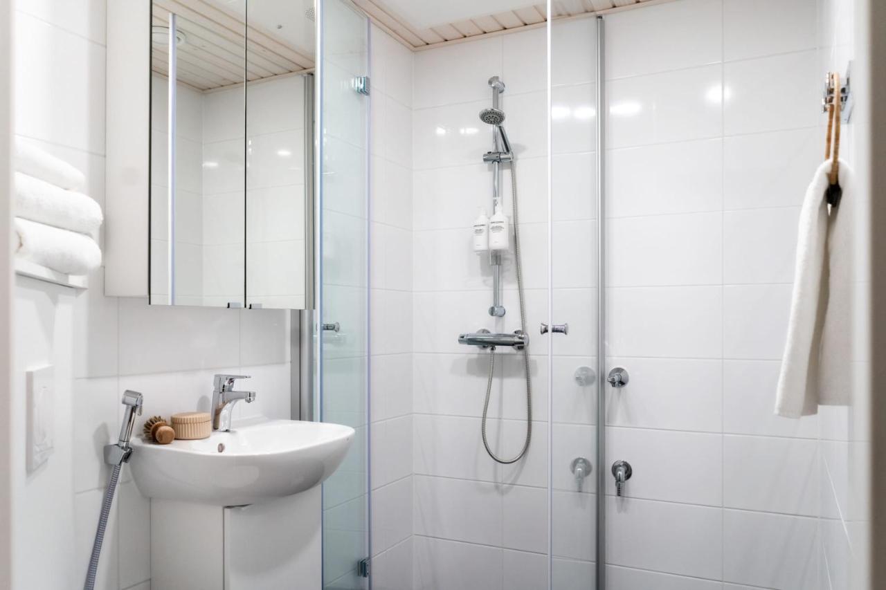 Appartamento Roost Pakkahuone - 3H, Autopaikka Ja Sauna Oulu Esterno foto